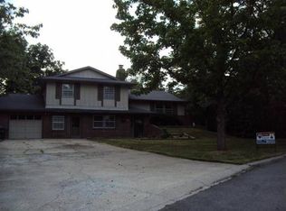 1427 Northfield Park Blvd, Warrensburg, MO 64093