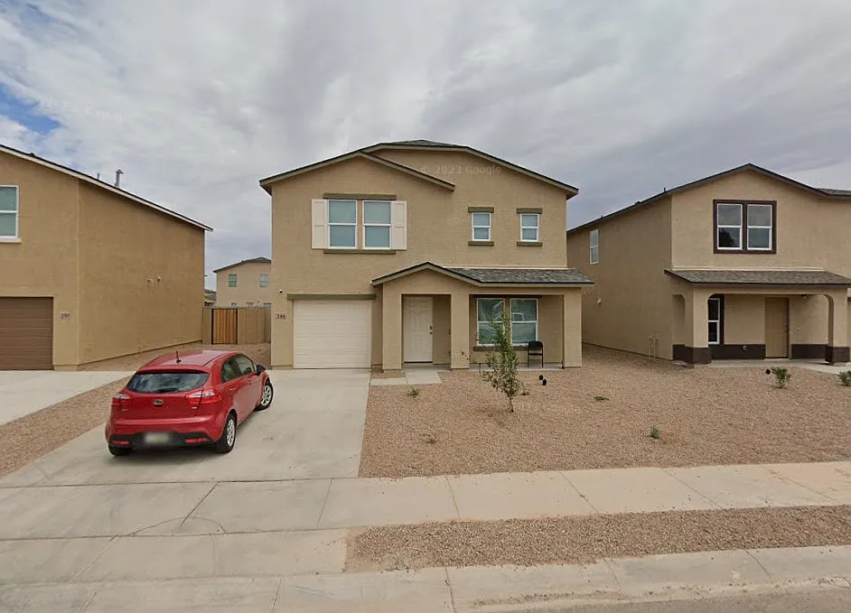 244 W Douglas Ave