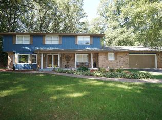 2002 El Rancho Ln, Rockford, IL 61107