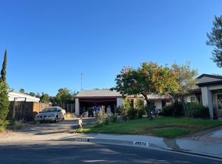 27922 Meadowcreek Rd, Santa Clarita, CA 91351