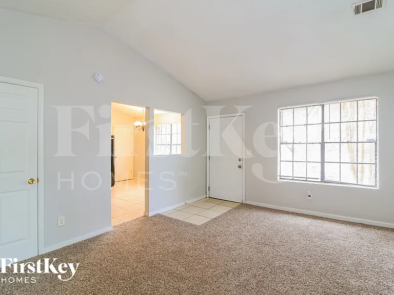 6168 Creekford Dr — Photo 5