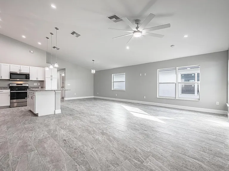 184 Village Cir #1 — Photo 6