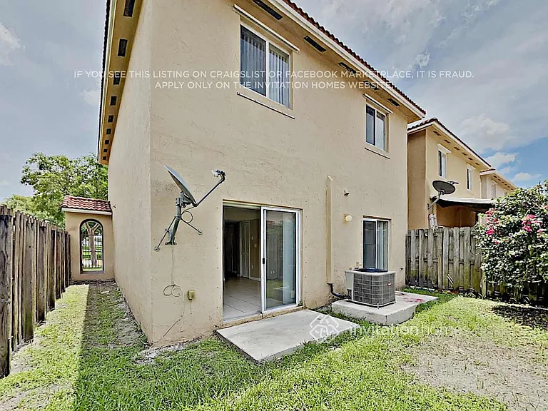 5886 SW 162nd Path — Photo 19