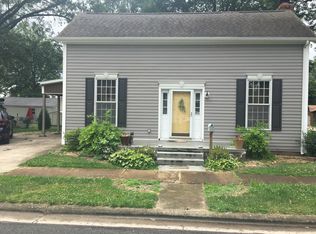 446 N 8th St, Breese, IL 62230