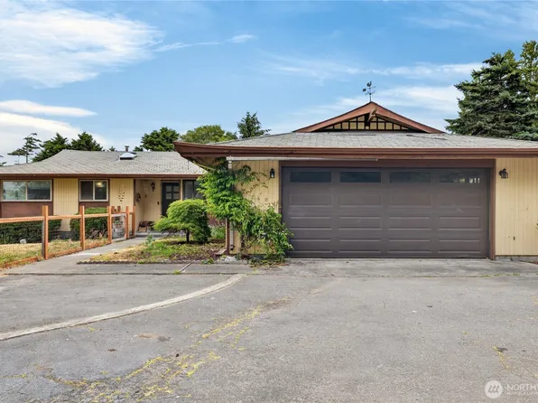 2452 Williams Road, Oak Harbor, WA 98277