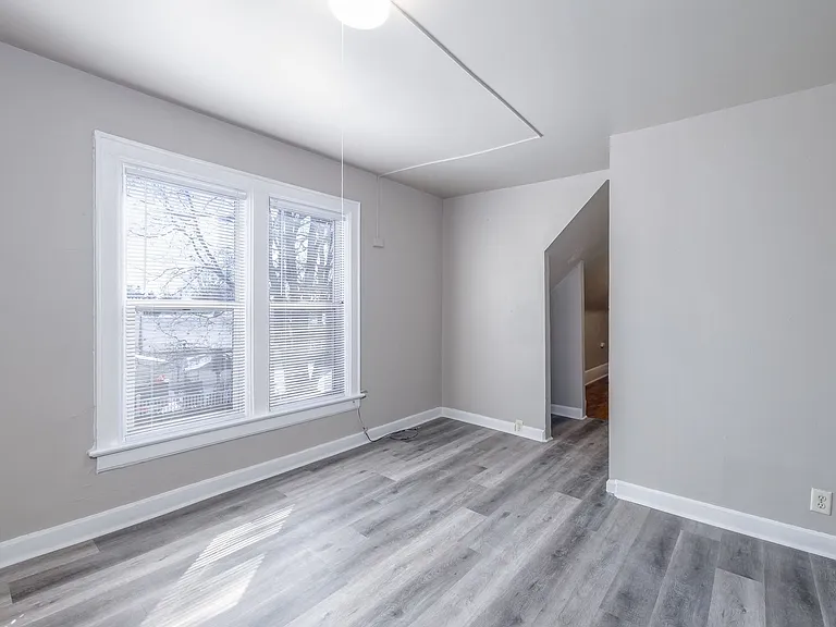 76 W 12th St — Photo 1
