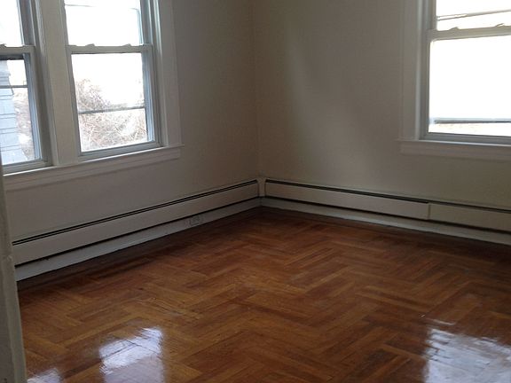 4th image of 19-21 Poe Avenue Newark Nj #3