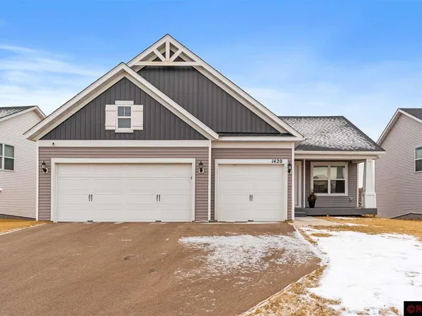 1420 Eugenia Way, Waconia, MN 55387