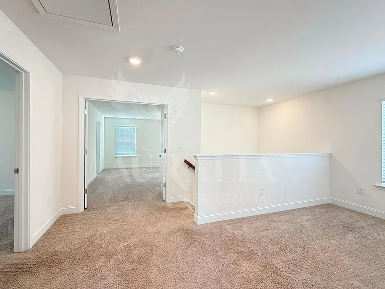 563 Whitley Ridge Dr — Photo 23