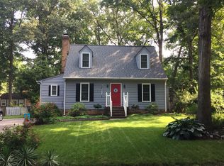 11118 Oakcrest Dr, North Chesterfield, VA 23235