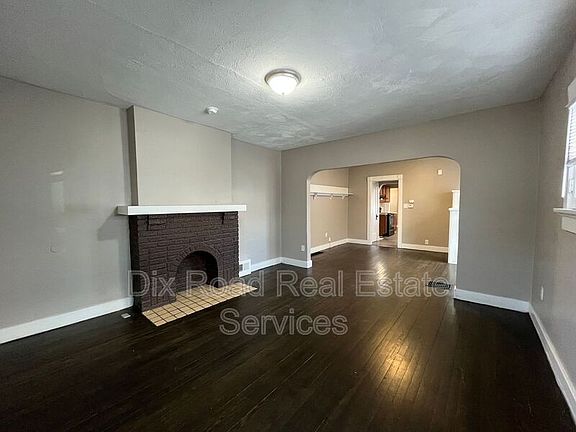 4th image of 337-339 Knecht Dr