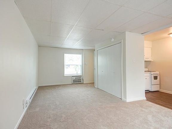 2nd image of 111 W Park St #291504e24