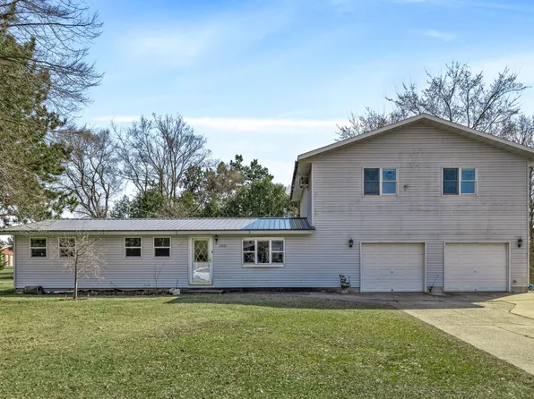 320 Gordon St, Black River Falls, WI 54615