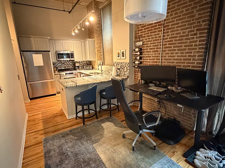 1735 N Paulina St #121 — Photo 7