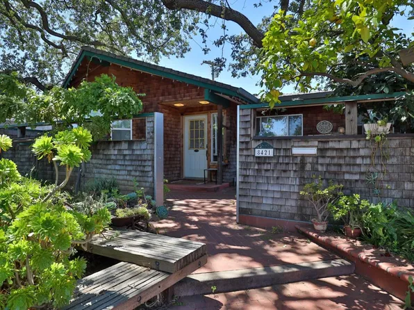 8421 Wayland Ln, Gilroy, CA 95020
