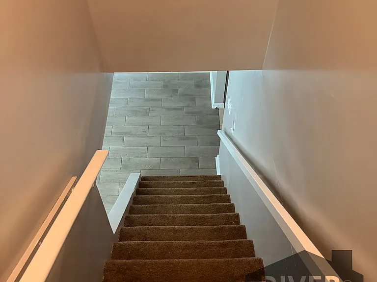 721 W Lelia St — Photo 13