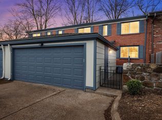 963 Silversprings Ln, Ballwin, MO 63021