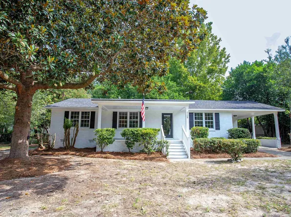 2129 Arrowwood Rd W, Camden, SC 29020