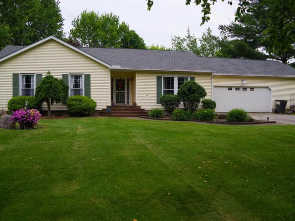 2824 S Meadow Ln, Norwalk, OH 44857