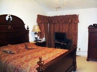 319 Sherwood Forest Rd, Chesapeake, VA 23322