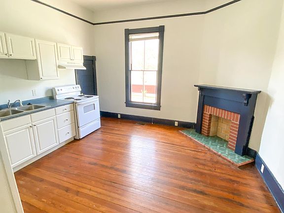 3rd image of 502 E Park Ave APT B