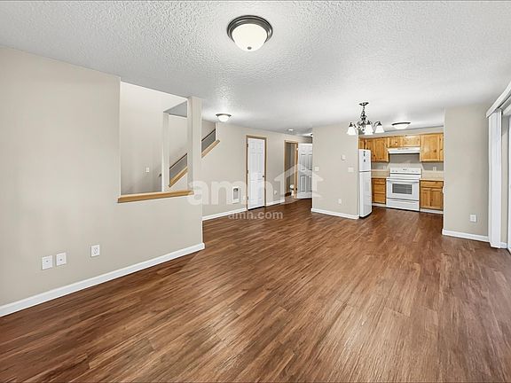 5th image of 2144 E 3rd St