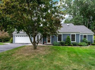 8 E Colonial Rd, Wilbraham, MA 01095