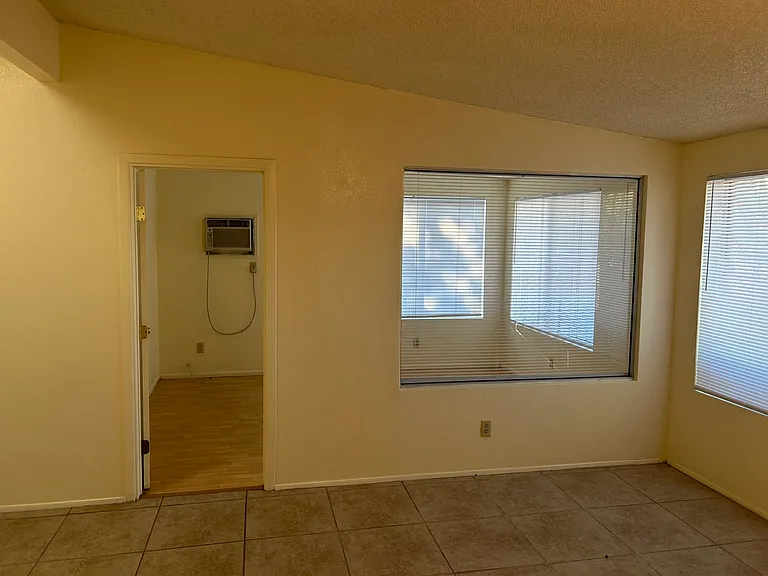 E 2nd Pl — Photo 52