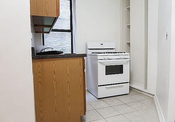 4th image of 186 Prospect Pl APT 14