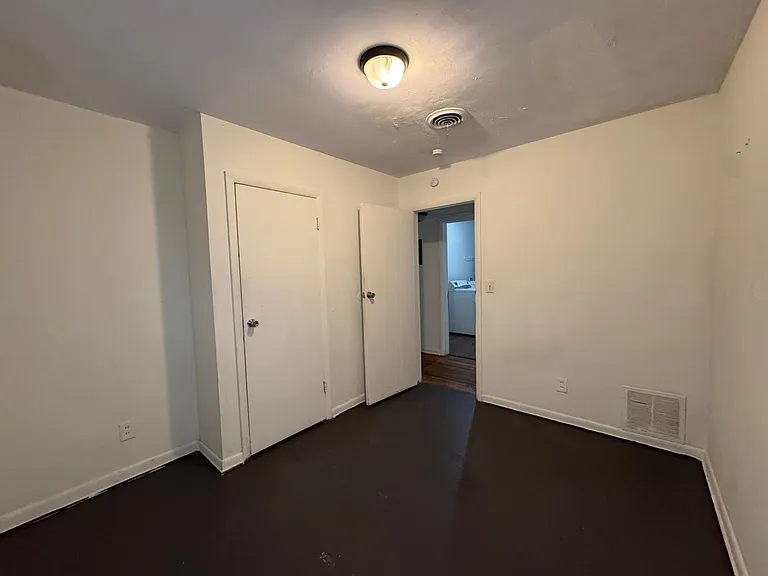 416 Sun Ct — Photo 15