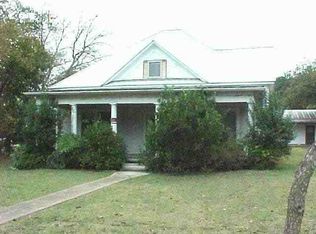 800 Earl Garrett St, Kerrville, TX 78028