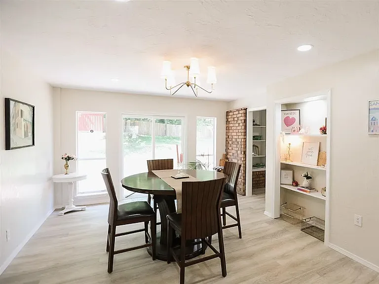 109 Road Runner Dr — Photo 13