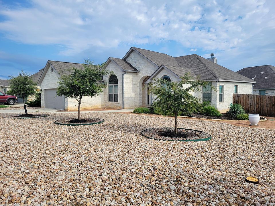 1st image of 702 Emory Dr
