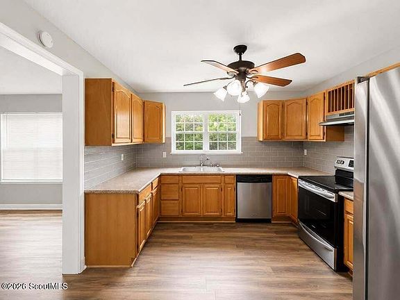4th image of 242 S Brunswick St