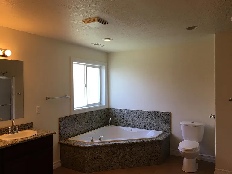 11354 SE Cascade View Dr — Photo 10