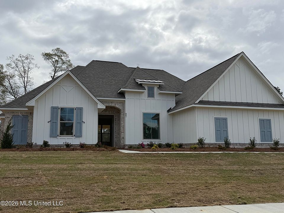 1st image of 807 Albany St