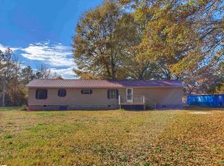 2056 E Georgia Rd, Woodruff, SC 29388