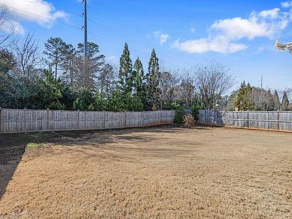 3rd image of 3500 Graham Way