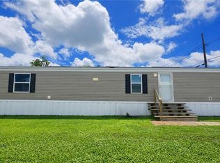 214 River Oaks Dr, Belle Chasse, LA 70037