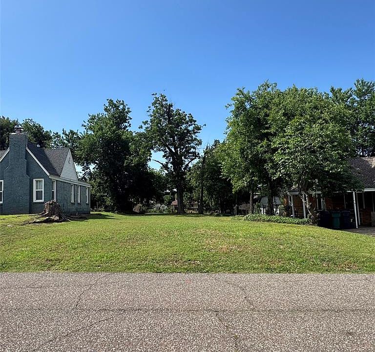 1st image of 1912 NW 28th St Lot 369 & 371