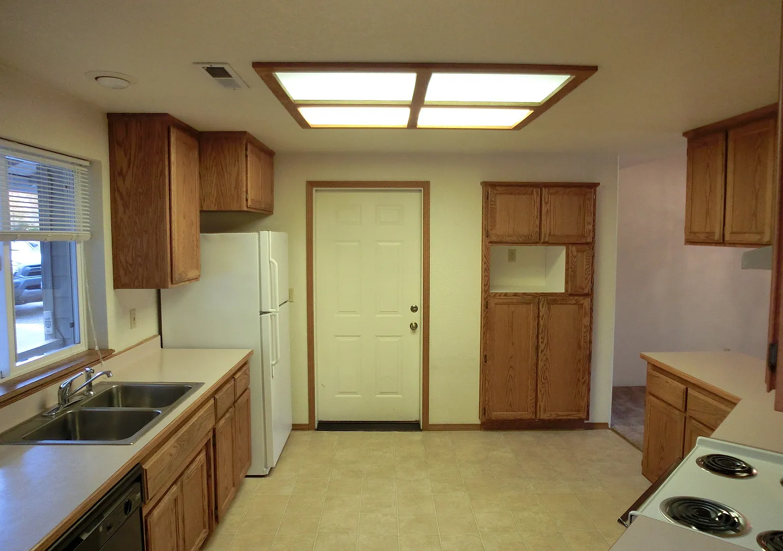 Beautiful Home In Quiet Neighborhood — Photo 4