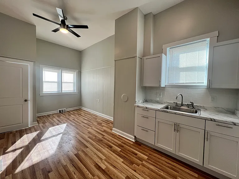89 Newton St #1 — Photo 2