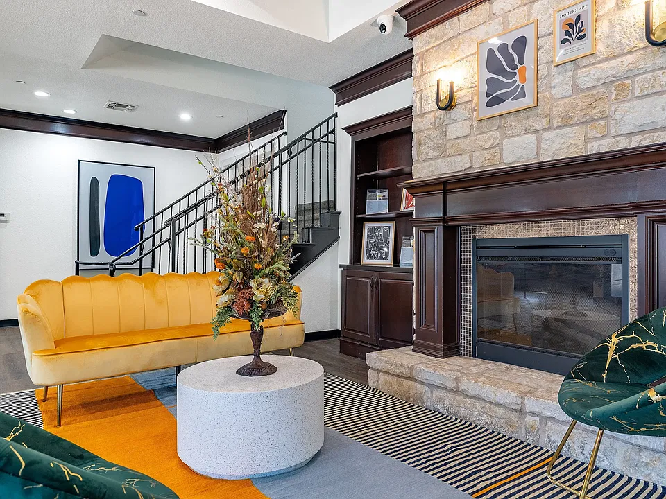 Clubhouse Lounge