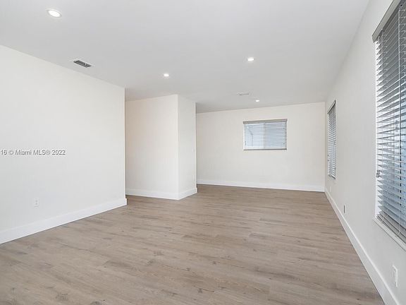 4th image of 3507 SW 23rd Ter #3507