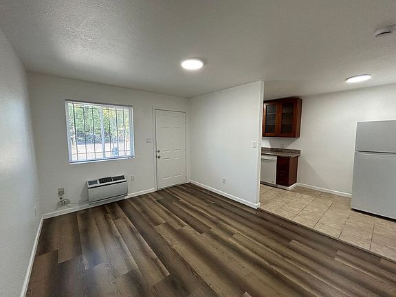 4th image of 600 Las Palmas Ave #7