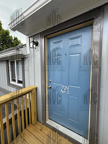 724 E Main St Photo 1