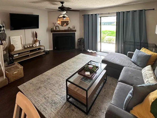 7623 Baymeadows Cir W, Jacksonville, FL 32256