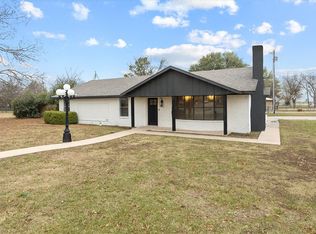 312 E Cottonwood St, Leonard, TX 75452
