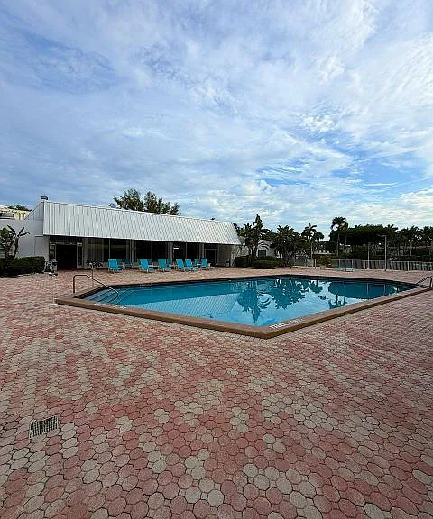 20400 W Country Club Dr #216 — Photo 29