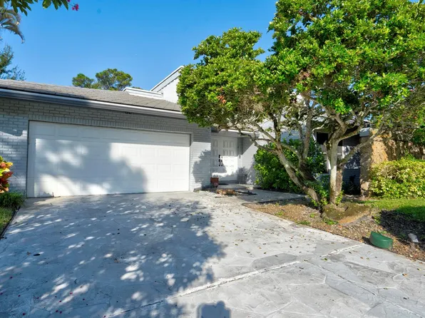 634 Lakewoode Cir W, Delray Beach, FL 33445